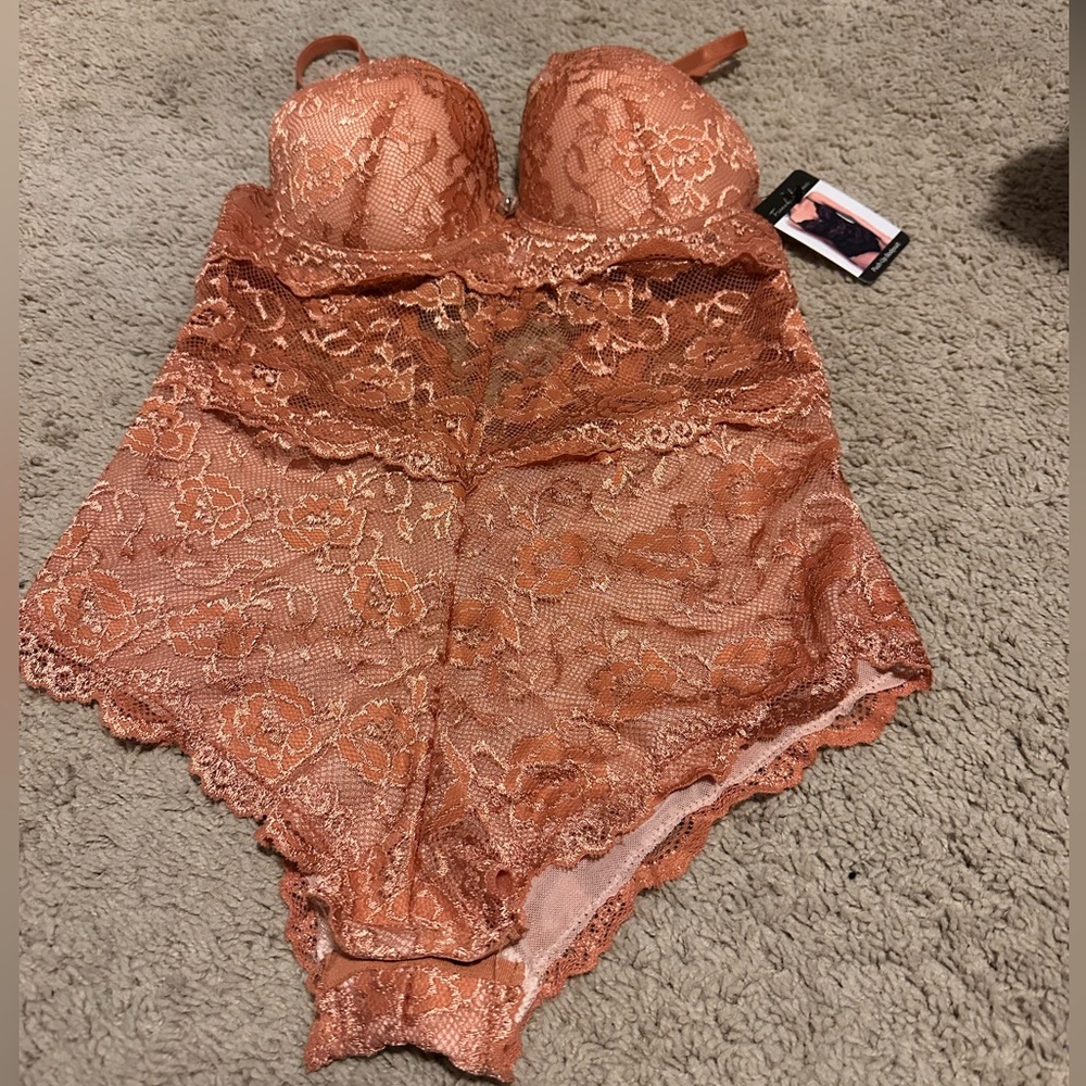 NWT French affairs lingerie